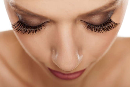 Best Eyelash Extension Technician – How to Choose, Qualities to Look For & Expert Tips