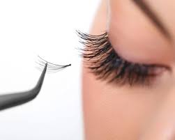 Anime Eyelash Extensions: The hottest eyelash extension trend of 2025