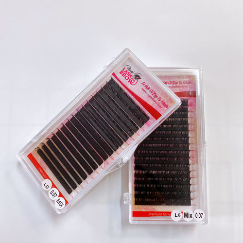 Load image into Gallery viewer, Double Fast Mega Super Mink Lashes - LC, LD
